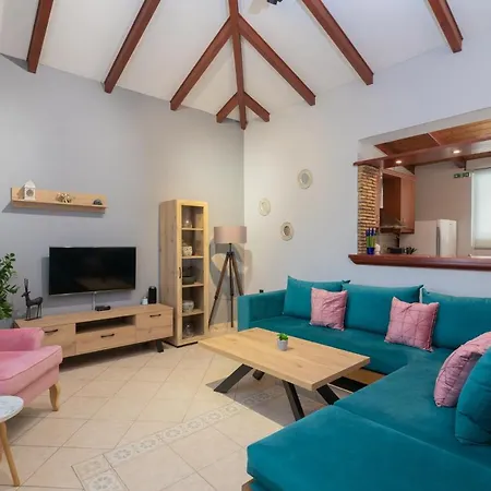 Stranis Hill House Zakinthos 度假居 *